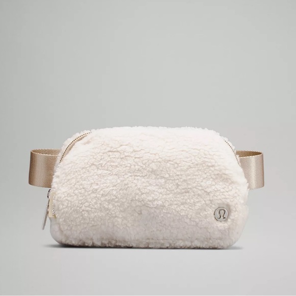 lululemon athletica Other - Lululemon Everywhere Belt Bag Fleece Natural Ivory Trench NAIT One Size New NWT